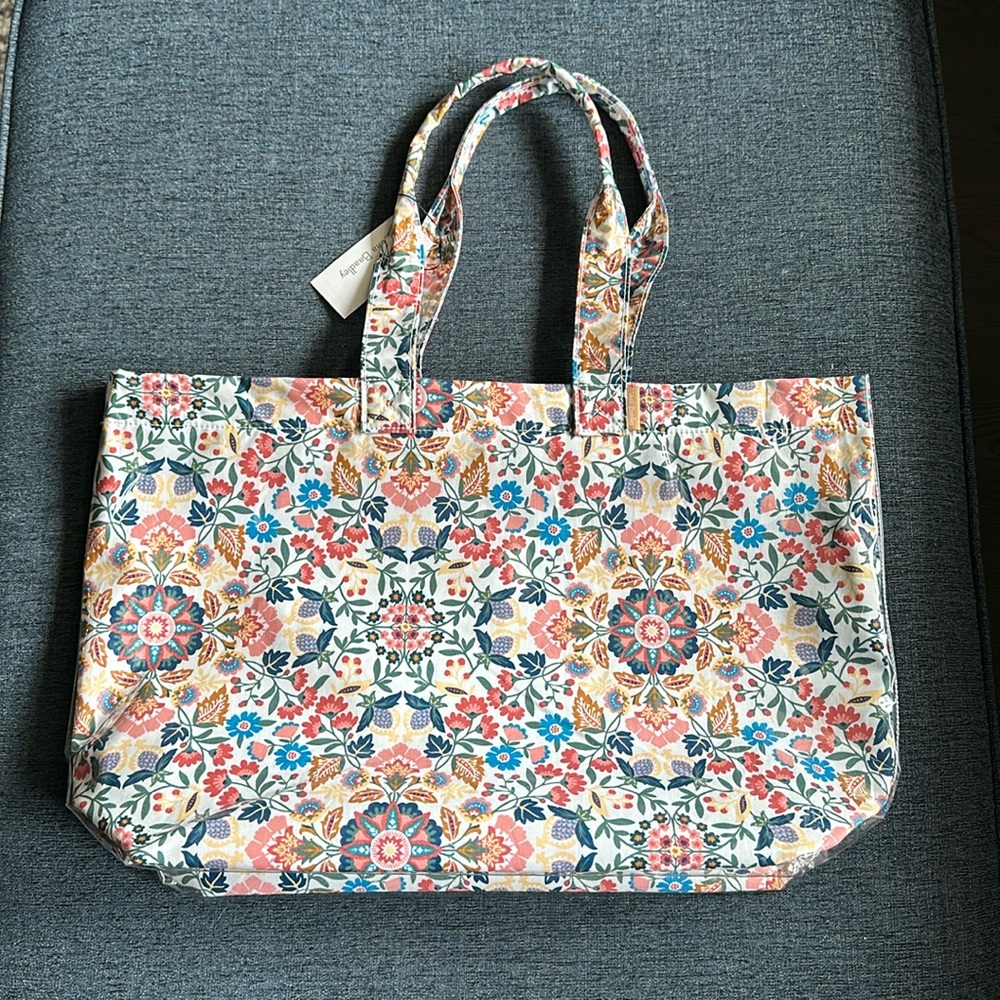 Vera Bradley Women’s City Shopper Tote in Enchanted Mandala